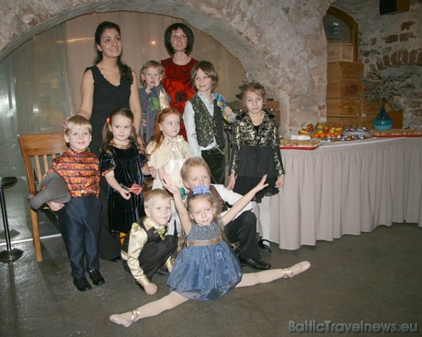 Mazie modes skates modeļi 38737