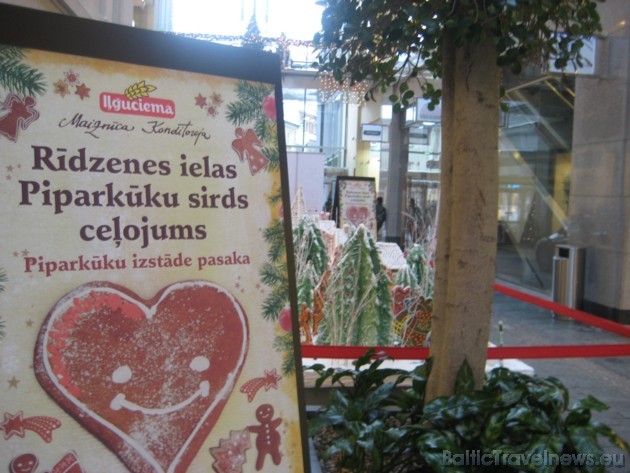 28.12.2009 Iļģuciema maiznīcas-konditorejas radītā piparkūku izstāde – pasaka „Rīdzenes ielas piparkūku sirds ceļojums” kā dāvinājums aizceļos uz Bērn 38761