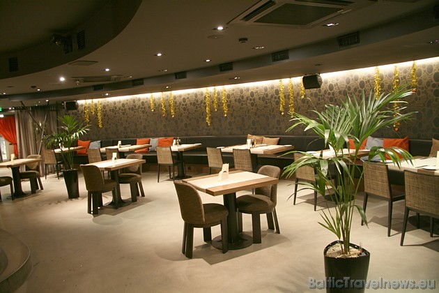 Restorāns piedāvā bagātas biznesa pusdienas, tipiskus itāļu ēdienus, īstu tradicionālu itāļu picu un pilnīgākam piedāvājumam netrūks arī austrumu garš 39021