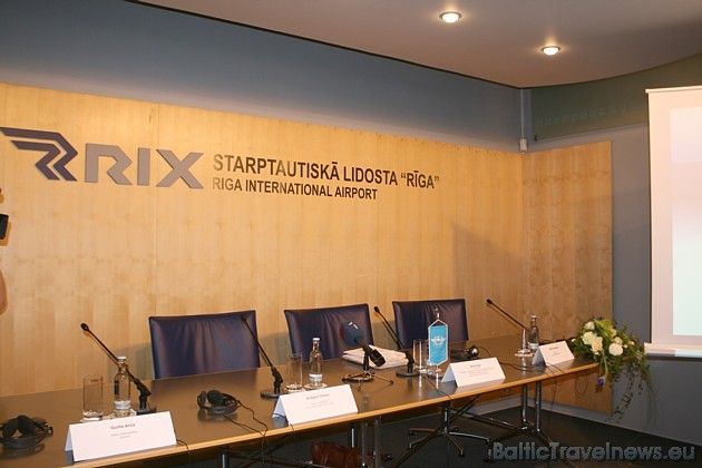 15.04.2010 Rīgas lidostā notika konference, kuras laikā lidosta informēja, ka kļuvusi vēl pieejamāka un draudzīgāka cilvēkiem ar invaliditāti un kustī 42293