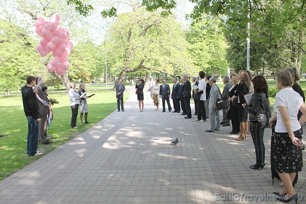TAS Baltics šo notikumu atzīmē ar īpašu pasākumu - sakuras kociņu stādīšanu 18.05.2010 Viesturdārzā, Kronvalda parkā un Vērmanes dārzā TAS Baltics šo notikumu atzīmē ar īpašu pasākumu - sakuras kociņu stādīšanu 18.05.2010 Viesturdārzā, Kronvalda parkā un Vērmanes dārzā 43555