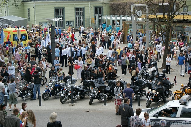 Harley-Davidson arī pagodināja svētku dalībniekus ar savu klātbūtni 43609