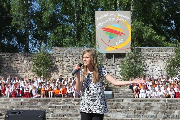 Dziesmu un deju svētki - Nāc gavilēt pie Daugavas 43755