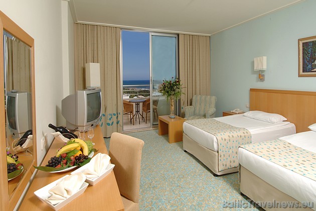 Miracle Hotel piedāvā 696 numurus - standarta un ģimenes. Standarta numuros iekļautas nepieciešamās tehnoloģijas un ērtības Miracle Hotel piedāvā 696 numurus - standarta un ģimenes. Standarta numuros iekļautas nepieciešamās tehnoloģijas un ērtības 45073