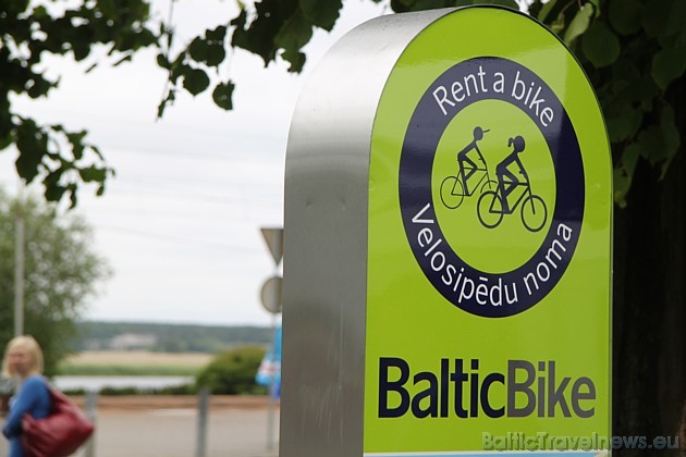 21.06.2010 Latvijas nacionālā aviokompānija airBaltic Jūrmalā atklāja BalticBike – pirmo pašapkalpošanās velonomu Baltijas valstīs 45425