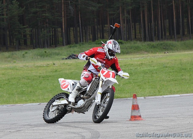 Pirmās šāda veida sacensības veiksmīgi tika aizvadītas 20.06.2010 sporta kompleksā 333 45486