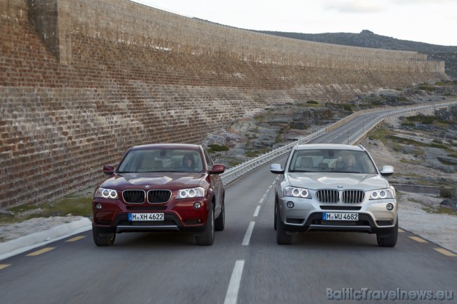Pēc BMW datiem abi modeļi uzrāda lielāku dinamiku un degvielas taupību nekā konkurenti no Audi un Mercedes 46930