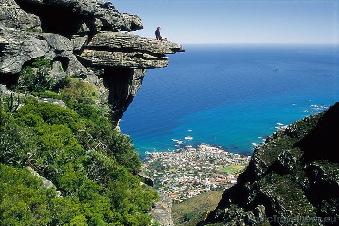 Dienvidāfrikā iespējams gan kāpt kalnos, gan nodarboties ar gumijlēkšanu
Foto: South African Tourism 49456