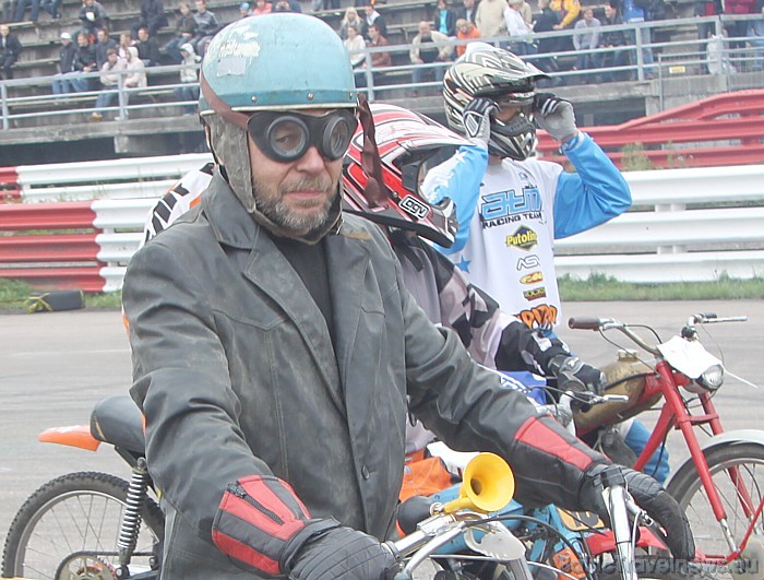 Autosacīkstes 1000km Grand Prix Riga 2010 Biķerniekos 11.09.2010 - Ātruma cilts Zelta Mopēds sacensības Autosacīkstes 1000km Grand Prix Riga 2010 Biķerniekos 11.09.2010 - Ātruma cilts Zelta Mopēds sacensības 49774