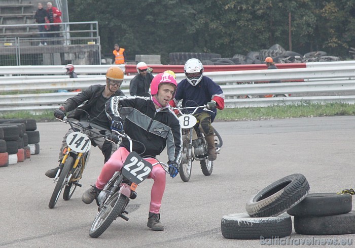 Autosacīkstes 1000km Grand Prix Riga 2010 Biķerniekos 11.09.2010 - Ātruma cilts Zelta Mopēds sacensības 49783