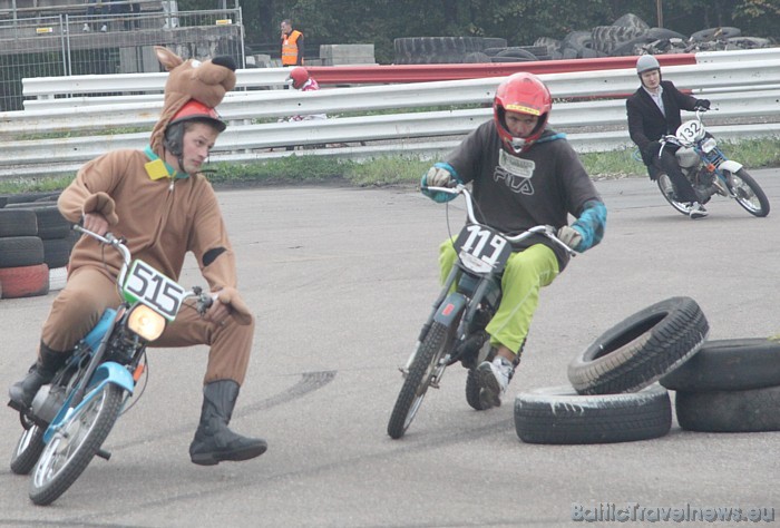 Autosacīkstes 1000km Grand Prix Riga 2010 Biķerniekos 11.09.2010 - Ātruma cilts Zelta Mopēds sacensības 49785