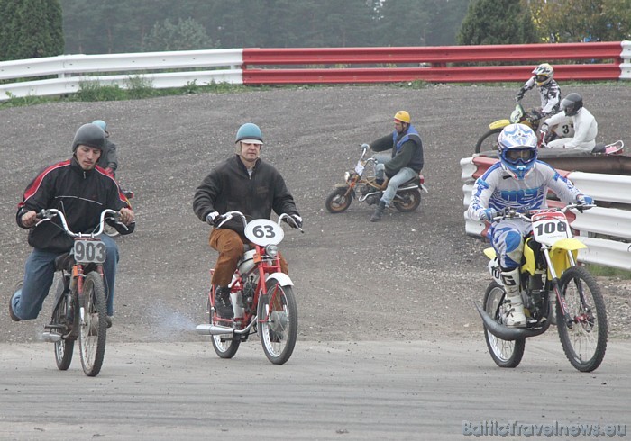 Autosacīkstes 1000km Grand Prix Riga 2010 Biķerniekos 11.09.2010 - Ātruma cilts Zelta Mopēds sacensības 49792