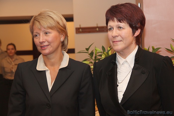 Latgales viesnīcas Hotel Kolonna Rēzekne īpašniece Ieva Plaude-Rēlingere un viesnīcas vadītāja Aina Jačuka 51873