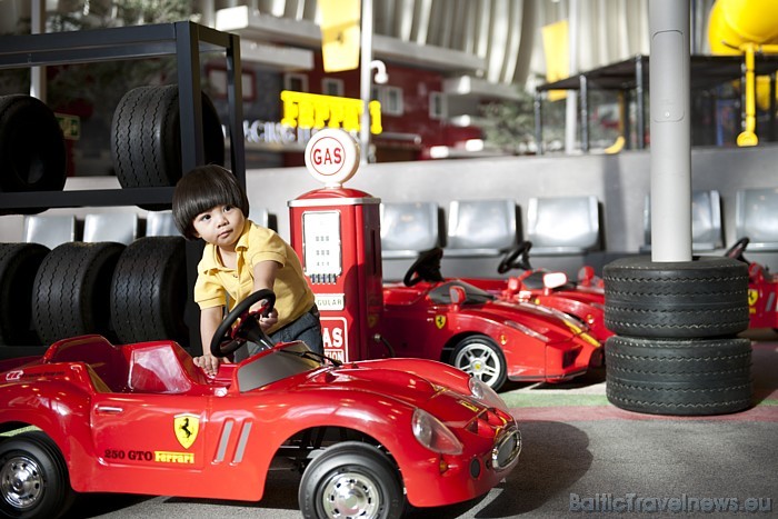 Ferrari World atvērts sešas dienas nedēļā - no otrdienas līdz svētdienai
Foto: © Ferrari World Abu Dhabi Ferrari World atvērts sešas dienas nedēļā - no otrdienas līdz svētdienai
Foto: © Ferrari World Abu Dhabi 52223