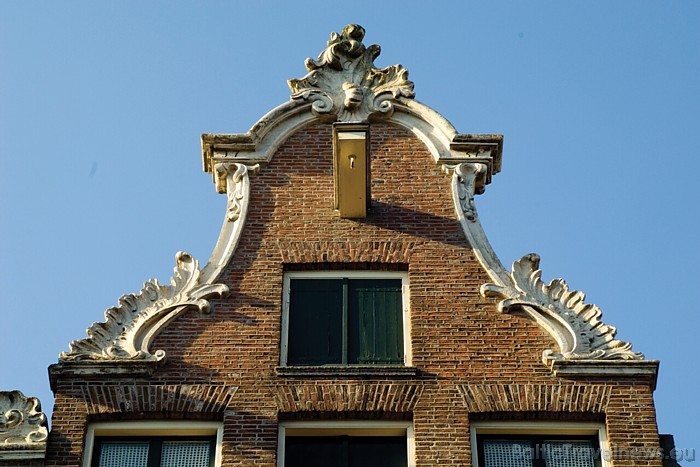 Baroka laika ēkās mūsdienās darbojas bankas, apdrošināšanas sabiedrības un juristu kantori
Foto: Netherlands Board of Tourism & Conventions Baroka laika ēkās mūsdienās darbojas bankas, apdrošināšanas sabiedrības un juristu kantori
Foto: Netherlands Board of Tourism & Conventions 52451