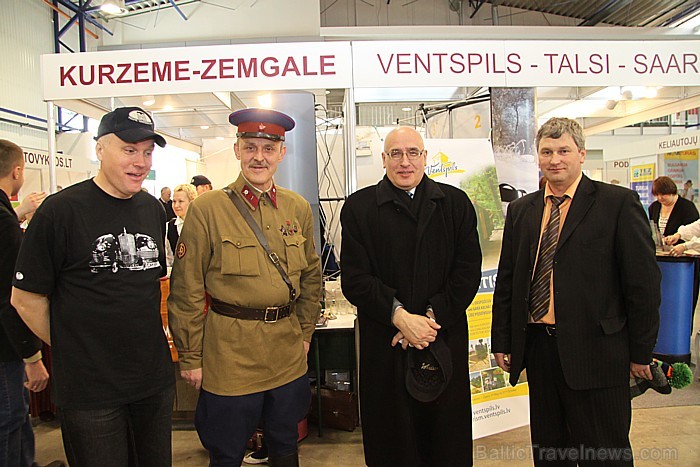 Tūrisma izstāde «Vivattour 2011» Viļņā - Latvijas vēstnieks Lietuvā Mārtiņš Virsis (otrais no labās) Tūrisma izstāde «Vivattour 2011» Viļņā - Latvijas vēstnieks Lietuvā Mārtiņš Virsis (otrais no labās) 56100