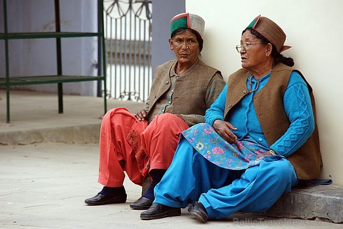 Atpūtas mirklis Budistu svētvietā - Dhamek stupa, Sarnath, pie Varanasī. Sarnath- svarīgs Tibetas diasporas centrs Indijas ZA
Foto: Guna Bērziņa Atpūtas mirklis Budistu svētvietā - Dhamek stupa, Sarnath, pie Varanasī. Sarnath- svarīgs Tibetas diasporas centrs Indijas ZA
Foto: Guna Bērziņa 57054