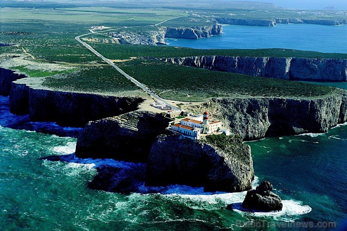 Cabo Sao Vicente vajadzētu aizbraukt, lai redzētu pārsteidzošu saulrietu, kas ir tik tuvu, ka liekas var aizsniegt ar roku un pazūd tik dramatiski, kā 57638