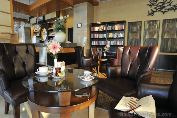 Viesnīca Amara Wing Resort atrodas pašā pilsētas centrā 61246
