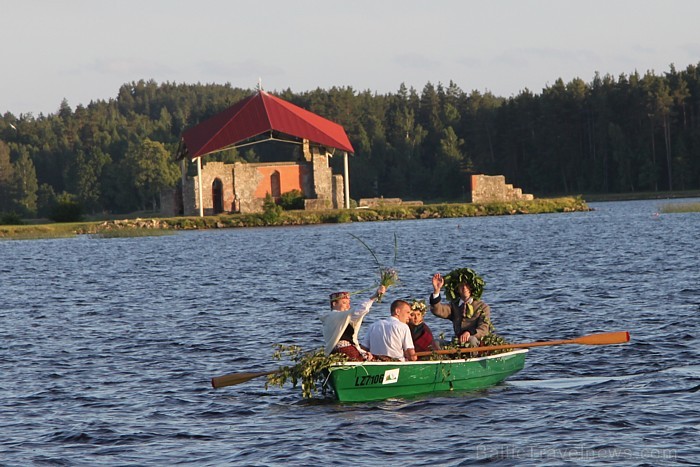 Līgo svētku koncerts «Latvija līgo Ikšķilē 2011» - vairāk bilžu un arī balva no Dikļu pils - Fb.com/Travelnews.lv Līgo svētku koncerts «Latvija līgo Ikšķilē 2011» - vairāk bilžu un arī balva no Dikļu pils - Fb.com/Travelnews.lv 62316