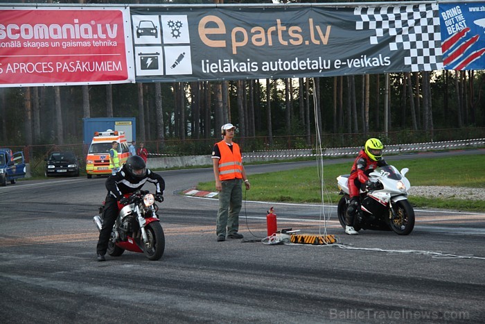 Latvijas un Igaunijas Dragreisa čempionātu finālsacensības 4.09.2011 Biķerniekos - www.forsaza.lv Latvijas un Igaunijas Dragreisa čempionātu finālsacensības 4.09.2011 Biķerniekos - www.forsaza.lv 66539