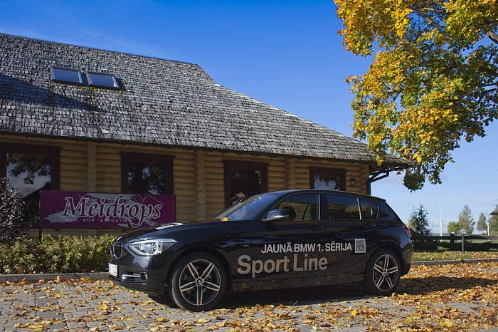 Travelnews.lv testē jauno BMW 120d Sport Line, apciemojot viesu namu Meidrops (www.meidrops.lv) Ikšķilē. Foto: Ingus Evertovskis 67504