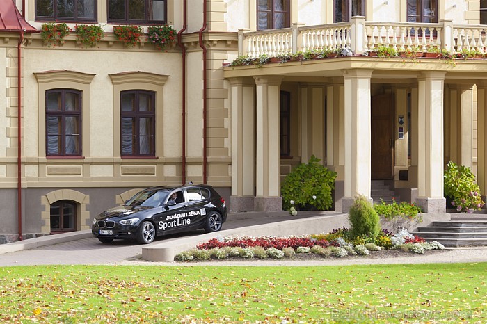 Travelnews.lv testē jauno BMW 120d Sport Line, apciemojot Vidzemes lepnumu Dikļu pili (www.diklupils.lv). Foto: Ingus Evertovskis 67526