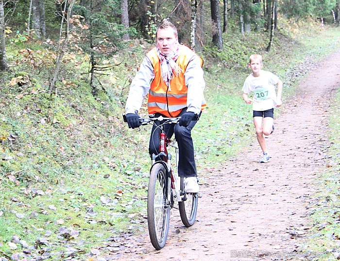 Ogres novada rudens kross pulcē sportistus Zilajos kalnos 09.10.2011 67702