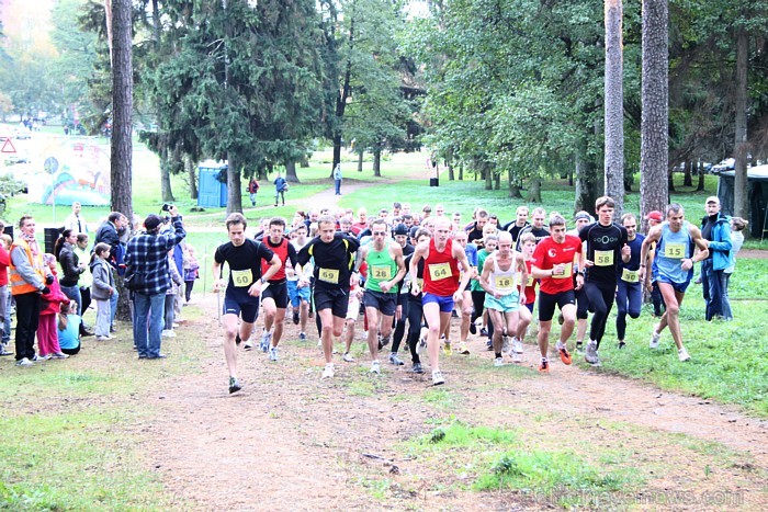 Ogres novada rudens kross pulcē sportistus Zilajos kalnos 09.10.2011 67707