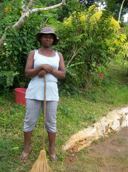 Balvas «Gada cilvēks tūrismā 2010» ieguvēja Gaida Matisone (avīzes Telegraf žurnāliste) apceļo noslēpumaino Madagaskaru Foto: Gaida Matisone Balvas «Gada cilvēks tūrismā 2010» ieguvēja Gaida Matisone (avīzes Telegraf žurnāliste) apceļo noslēpumaino Madagaskaru Foto: Gaida Matisone 68197