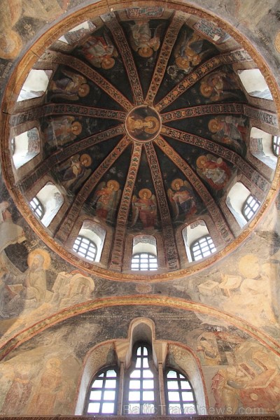 Šalia Šv. Išganytojo bažnyčios Choroje, kurią puošia puikios bizantiškos mozaikos ir freskos, veikia Choros keramikos dirbtuvė Fircair. Foto: Kristina Šalia Šv. Išganytojo bažnyčios Choroje, kurią puošia puikios bizantiškos mozaikos ir freskos, veikia Choros keramikos dirbtuvė Fircair. Foto: Kristina 68247