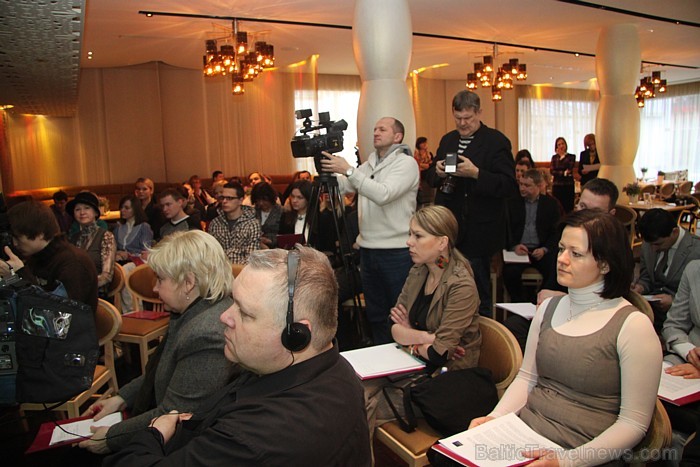 25 Rīgas restorānu un kafejnīcu šefpavāri kopā ar LIVE RĪGA ir izstrādājis projektu «Gaumīgi garšīgā galvaspilsēta Rīga» - www.liveriga.com 25 Rīgas restorānu un kafejnīcu šefpavāri kopā ar LIVE RĪGA ir izstrādājis projektu «Gaumīgi garšīgā galvaspilsēta Rīga» - www.liveriga.com 72385