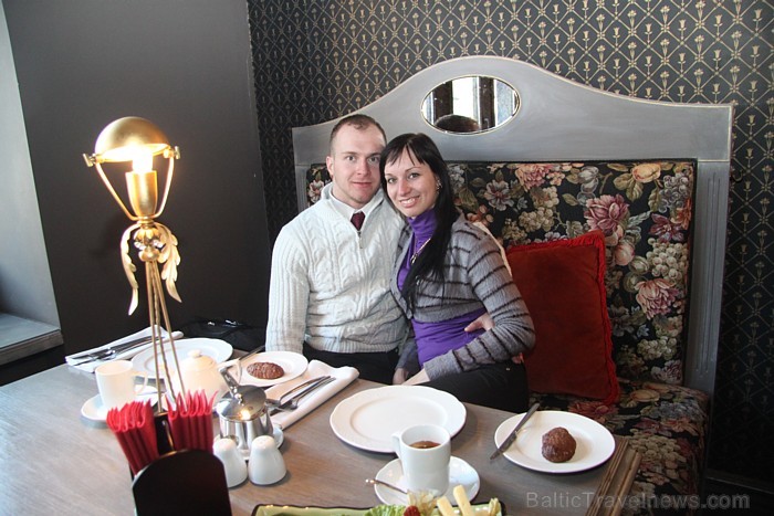Rīgas konditoreja un restorāns «Brown Sugar», kas atrodas Baznīcas ielā 1/3, ir iecienīts gan rīdzinieku, gan pilsētas viesu vidū - www.restoran-aquar Rīgas konditoreja un restorāns «Brown Sugar», kas atrodas Baznīcas ielā 1/3, ir iecienīts gan rīdzinieku, gan pilsētas viesu vidū - www.restoran-aquar 72542
