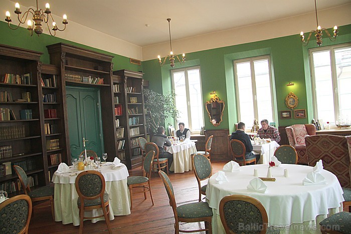 Viļņas apmeklētājiem iesakām četru zvaigžņu viesnīcu Shakespeare Hotel - brokastis - www.shakespeare.lt Viļņas apmeklētājiem iesakām četru zvaigžņu viesnīcu Shakespeare Hotel - brokastis - www.shakespeare.lt 72717
