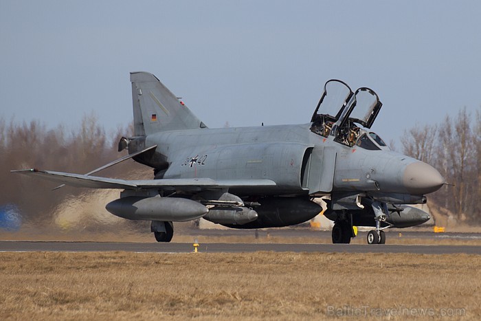 NATO militārās lidmašīnas Šauļos. Foto: Ingus Evertovskis (www.fotoprojekts.lv) 73291
