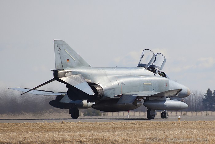 NATO militārās lidmašīnas Šauļos. Foto: Ingus Evertovskis (www.fotoprojekts.lv) 73294