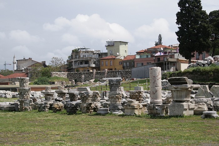 Agora. Ceļojumu stāsts par Izmiru: šeit 74246