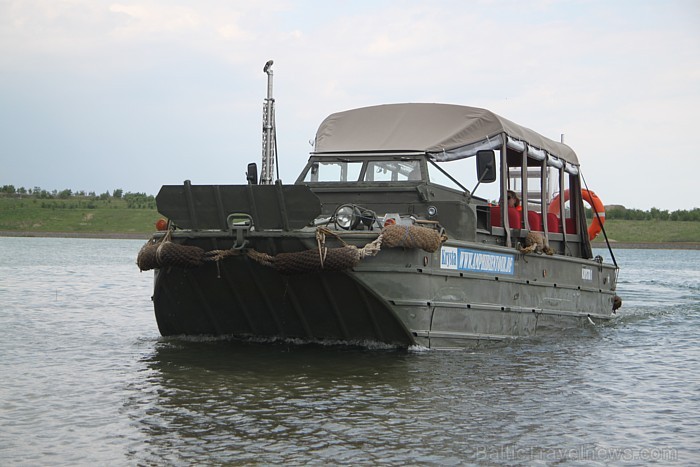 Piedzīvojumu ceļojums ar militāro amfībiju DUKW 353 pa Leipcigas apkārtnes ezeriem un sauszemi -  www.amphibientour.de 75492