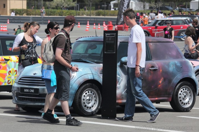 No 11.05.2012 - 13.05.2012 Francijā norisinājās Eiropas Mini fanu salidojums - Mini United. Foto: Juris Ķilkuts - www.fotoatelje.lv 76166