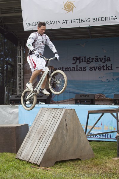 Mīlgrāvja krastmalas svētki šogad pulcēja ap 7000 apmeklētāju Foto: Ingus Evertovskis, www.fotoprojekts.lv Mīlgrāvja krastmalas svētki šogad pulcēja ap 7000 apmeklētāju Foto: Ingus Evertovskis, www.fotoprojekts.lv 80559