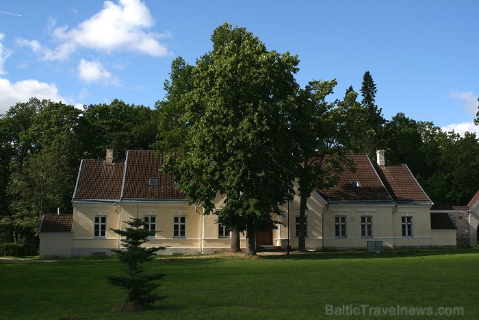 Mostes novadā (Igaunija) ceļotāju apskatei un atpūtai ir pieejama atjaunotā spirta fabrika - Mostes muiža. Šodien šeit ir ierīkots atpūtas komplekss a Mostes novadā (Igaunija) ceļotāju apskatei un atpūtai ir pieejama atjaunotā spirta fabrika - Mostes muiža. Šodien šeit ir ierīkots atpūtas komplekss a 80653
