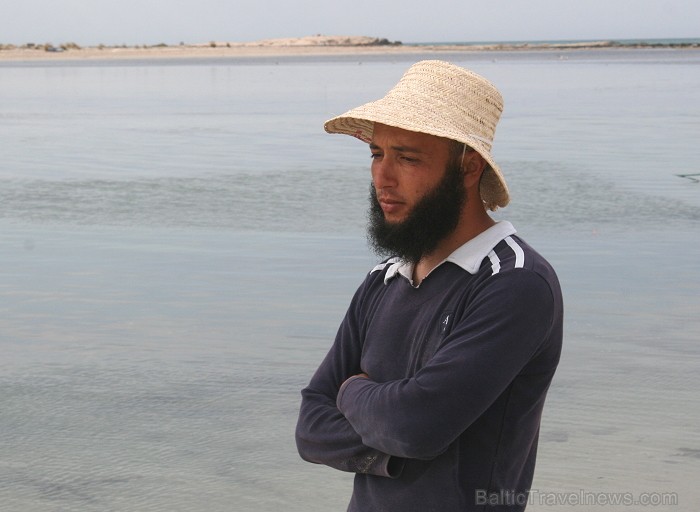 Esot Džerbas salā (Tunisija) noteikti dodies apciemot kādu no nelielām zvejnieku ostām, izbaudīt vietējo iedzīvotāju viesmīlību Esot Džerbas salā (Tunisija) noteikti dodies apciemot kādu no nelielām zvejnieku ostām, izbaudīt vietējo iedzīvotāju viesmīlību 81549
