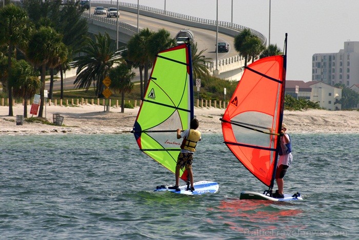 Saulainā Florida, kur saule spīd 300 dienas gadā, spēj apburt ikvienu. Foto: www.visitclearwaterflorida.com Saulainā Florida, kur saule spīd 300 dienas gadā, spēj apburt ikvienu. Foto: www.visitclearwaterflorida.com 83068