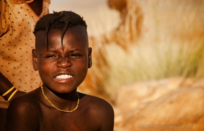 Namībijas iedzīvotāji ir lepni ne tikai par sevi, bet arī savu kultūru. Foto: www.namibiatourism.com Namībijas iedzīvotāji ir lepni ne tikai par sevi, bet arī savu kultūru. Foto: www.namibiatourism.com 83194
