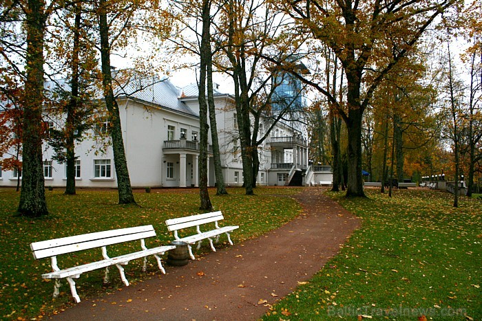 Ciematiņš Pühajärve ir gleznainas dabas ainavas, atpūta no smagām rūpēm kopā ar ģimeni vai mīļoto cilvēku.
Foto: www.pyhajarve.com Ciematiņš Pühajärve ir gleznainas dabas ainavas, atpūta no smagām rūpēm kopā ar ģimeni vai mīļoto cilvēku.
Foto: www.pyhajarve.com 83956