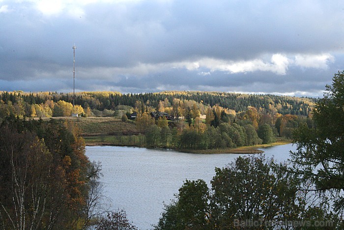 Vidējas klases viesnīca Pühajärv ar skaisto parku piedāvā Jums patīkamu laika pavadīšanu bez rūpēm par mājām.
Foto: www.pyhajarve.com Vidējas klases viesnīca Pühajärv ar skaisto parku piedāvā Jums patīkamu laika pavadīšanu bez rūpēm par mājām.
Foto: www.pyhajarve.com 83985