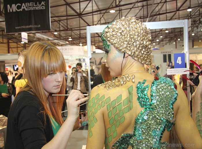 Skaistumkopšanas izstādes «Baltic Beauty 2012» konkursi  - «Body art 2012» un asociatīvā tēla konkurss. Foto sponsors: www.startours.lv 84364