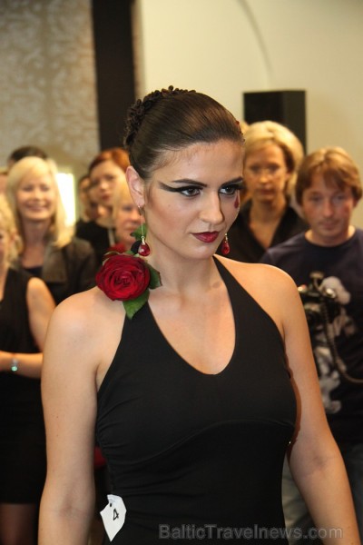 Salonā Poetica 3.10.2012 tika prezentēta Make Up For Ever jaunā kolekcija ar nosaukumu Black Tango - www.poetica.lv Salonā Poetica 3.10.2012 tika prezentēta Make Up For Ever jaunā kolekcija ar nosaukumu Black Tango - www.poetica.lv 84787