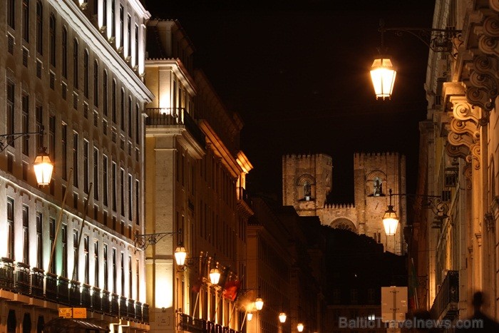 Lisabona ir Portugāles galvaspilsēta un lielākā pilsēta, kuras vēsturiskais centrs atrodas uz stāviem pakalniem. Foto: www.visitlisboa.com Lisabona ir Portugāles galvaspilsēta un lielākā pilsēta, kuras vēsturiskais centrs atrodas uz stāviem pakalniem. Foto: www.visitlisboa.com 85258