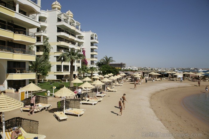 Hurgada ir Ēģiptes vispasakainākais kūrorts un tūrisma centrs, kas atrodas Sarkanās jūras krastos. Foto: www.sunrisehotels-egypt.com Hurgada ir Ēģiptes vispasakainākais kūrorts un tūrisma centrs, kas atrodas Sarkanās jūras krastos. Foto: www.sunrisehotels-egypt.com 85754
